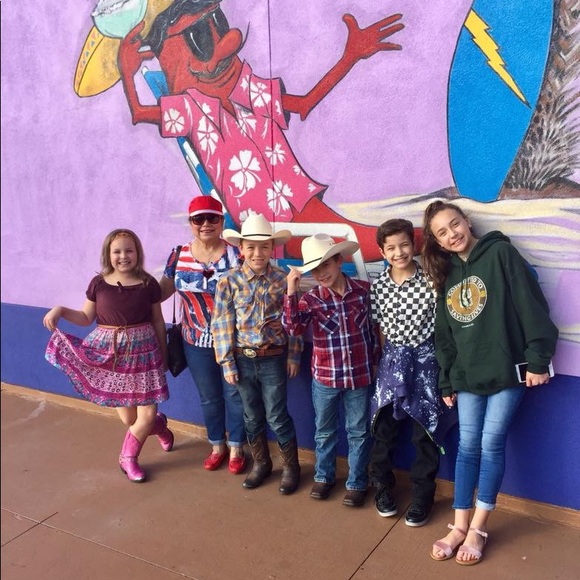 🌺 Meet your posher, Nancy!  I love Poshmark! 🌺 - Picture 6 of 8